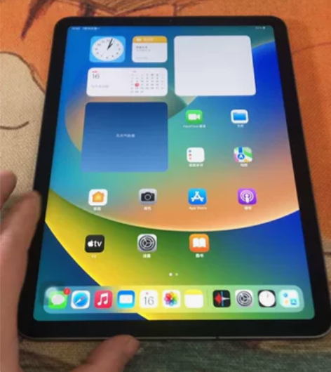 98新iPad air4代10.9寸 64...