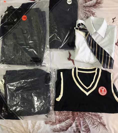 游府西街小学校服 有包装的都是全新的，吊牌...