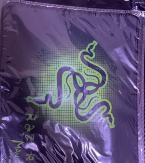 雷蛇鼠标垫 全新 包邮 去了运费就赚三块钱...