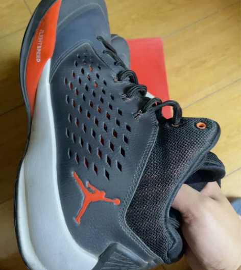 乔丹 飞人 篮球鞋 44号码,我平时43号...