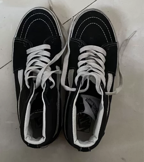 vans 韩国购入(所以舌头那边会有mad...