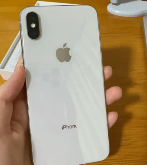 出自用iPhonex，银白色 64g 屏幕...