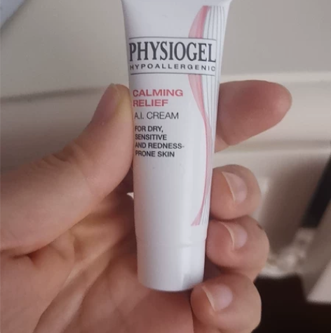 霏丝佳的面霜10ml,乳液5ml一起转卖,...