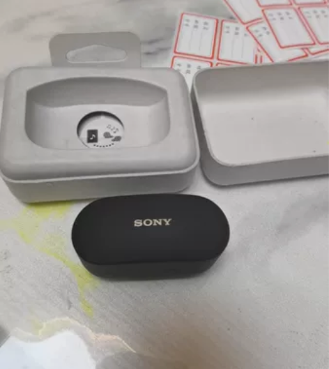 索尼wf-1000xm4耳机仓，成色如视频...