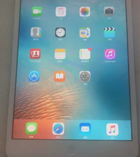 IPAD mini 看上的可以联系,闲置...