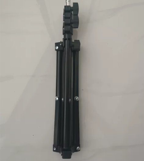 三脚架，相机、GOPRO、投影仪、手机均可...