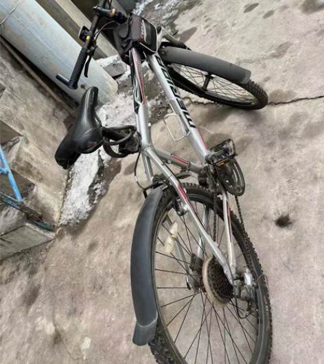 过年啦,清清家里的闲置物品,美利达山地自行...