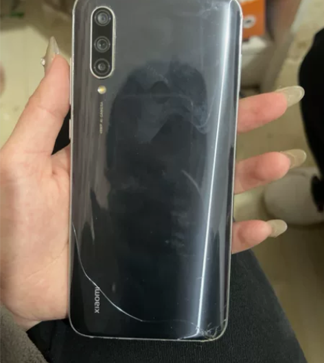 自用  小米CC9 闲置出售，功能都正常，...