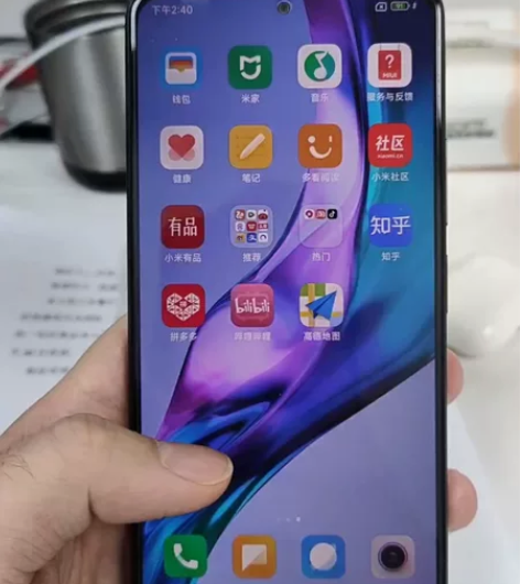 红米k40 256 9新左右吧 需要的拿...