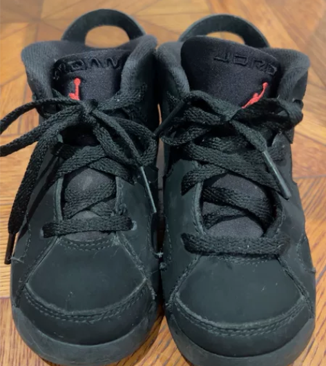 正品乔丹8C-25码[比心] 感兴趣的话点...