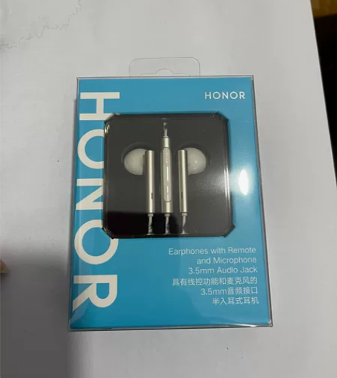 荣耀原装耳机,全新未拆封 感兴趣的话点“我...