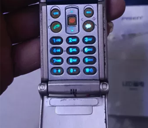 三星SGH-N288经典手机,怀旧物品喜欢...