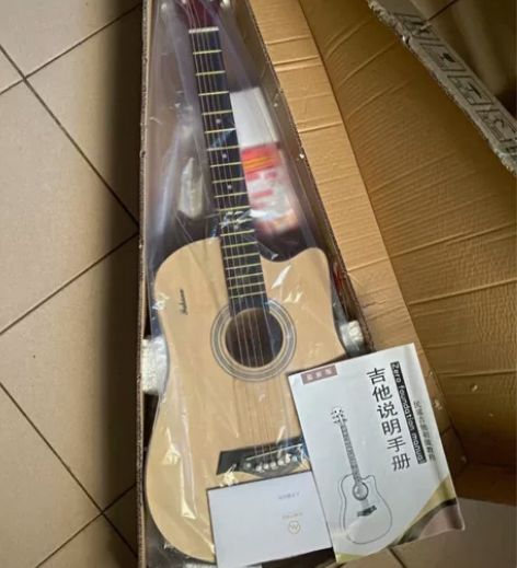 急出【1200买的一次没用】单板吉他,全新...