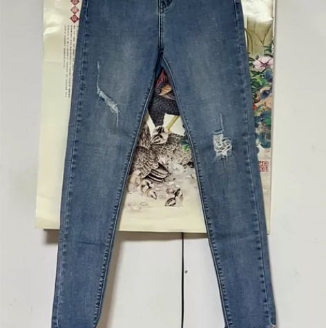 女士牛仔裤 破洞紧身牛仔裤 裤长90cm ...
