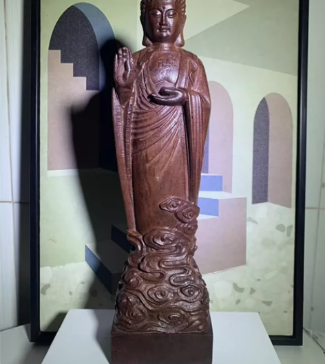 出一尊木雕大日如来 尺寸8cm*29cm ...