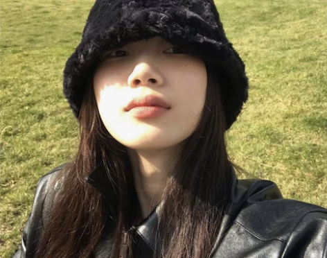 毛绒羊羔毛渔夫帽女2022新款秋冬黑色高级...