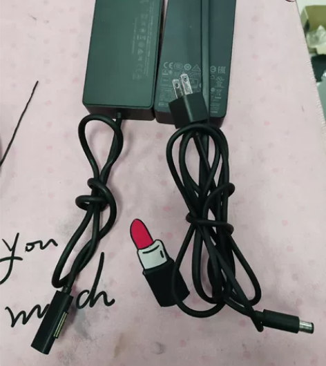 微软surface扩展坞1661,配有17...