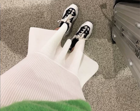 灯芯绒荷叶边半身裙女韩国秋冬高腰显瘦包臀裙...