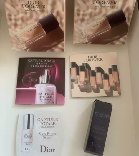 Dior 迪奥粉底样组盒 2盒 内含：1：...