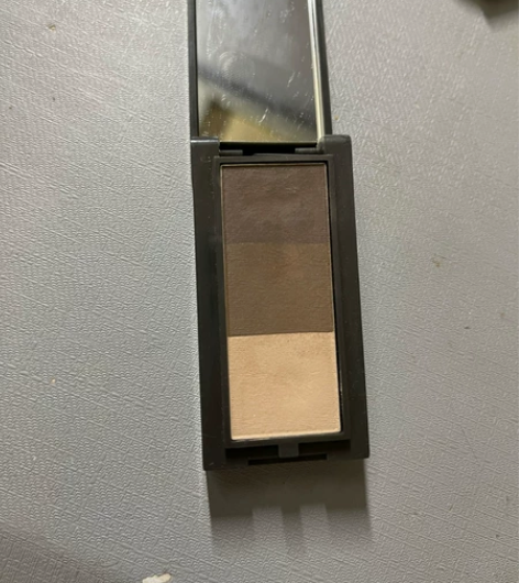 悦诗风吟 三色眉粉 深色款 闲置出