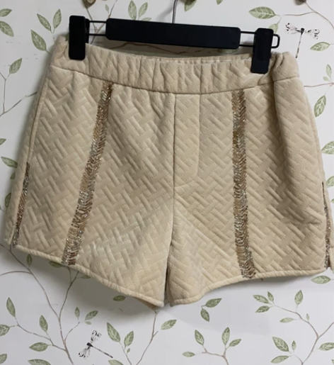 钉珠灯笼短裤 温暖纯色格纹厚实阔腿裤短裤女...