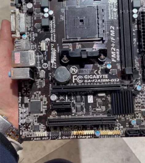 技嘉gigabyte ga-f2a58m-...