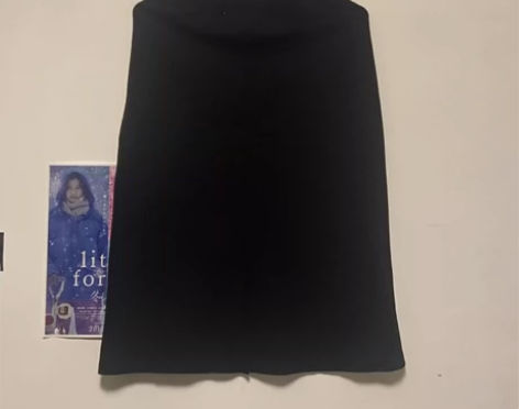 女士黑色半身一步裙 感兴趣的话点“我想要”...