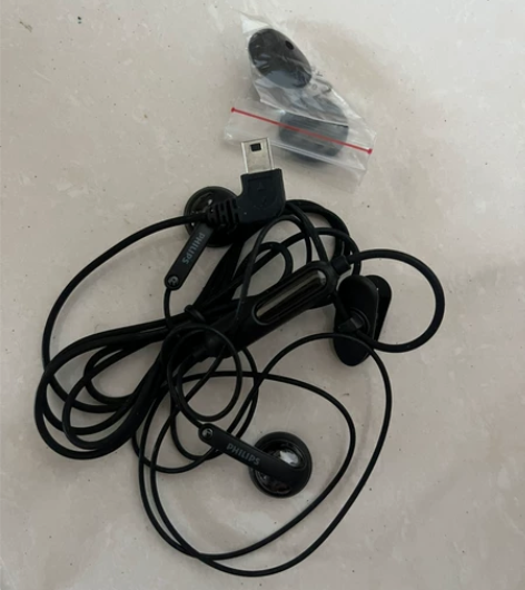 全新飞利浦耳机 感兴趣的话点“我想要”和我...