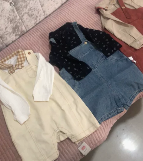 全新非棉牛仔背带裤背带90码，两件包邮，拿...