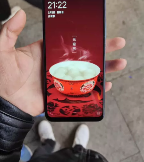 vivoy31s标准版6+128,屏幕换了...
