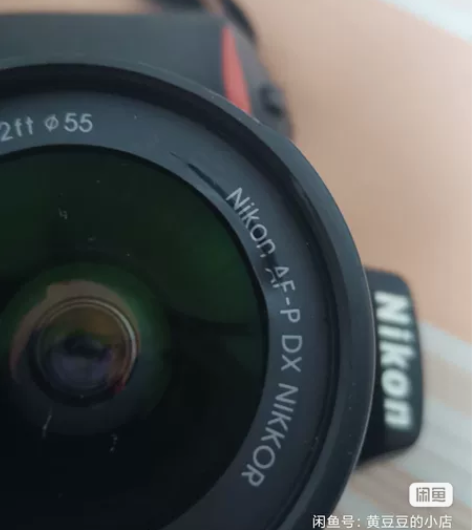 尼康d5600，19年买的，带镜头，有瑕疵...