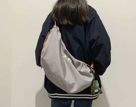 日系工装斜挎包男士潮牌简约百搭单肩包女in...