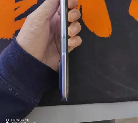 型号：REALME Q3 内存 ：8+12...