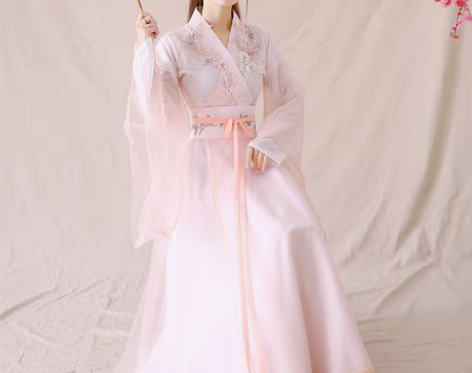 转卖【潮流周价】古装女改良汉服仙女飘逸中国...