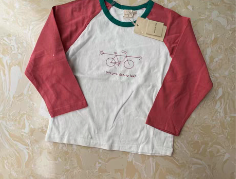 阿娜熙自行车插肩袖撞色上衣 100码,全新...