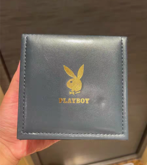 花花公子手表,全新未开封 感兴趣的话点“我...