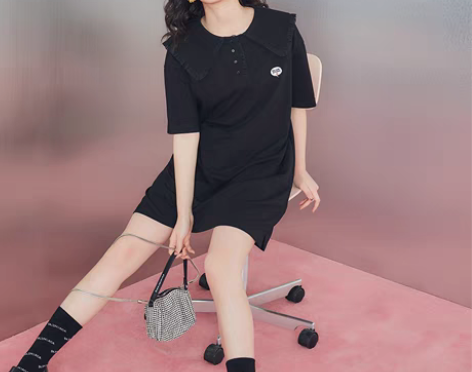 转卖Z11女装新款女减龄木耳边娃娃领大翻领...