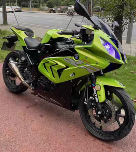 包邮宝雕250摩托车,19年有牌有证,成色...