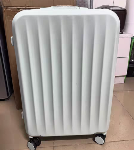 包邮ULDUM行李箱 拉杆箱 高颜值耐用密...