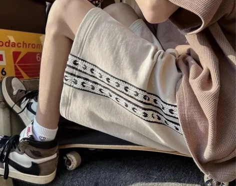 包邮黑色运动短裤女宽松韩版设计感高腰显瘦休...