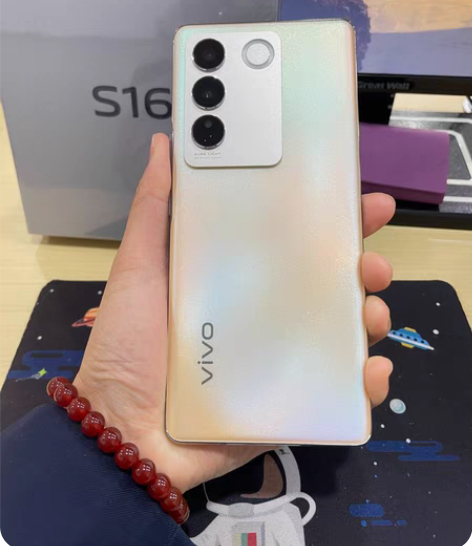 全新未拆封vivo S16 配置:12+2...