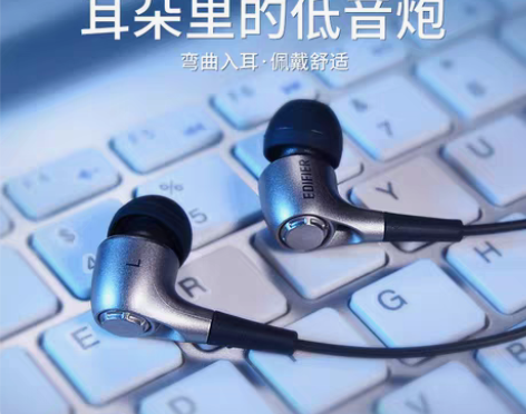 转卖几乎全新,盒子,线所有的都在,因为本人...