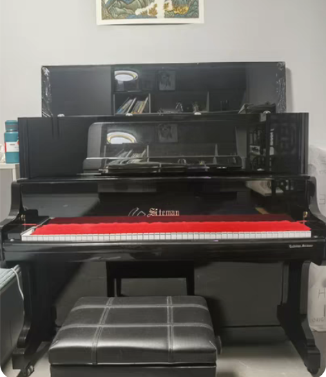 施德曼钢琴自用,1.8w入手。9成新。 感...
