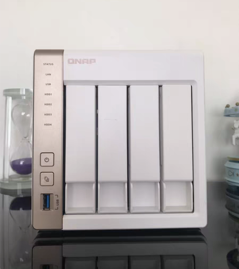 包邮QNAP威联通TS-428-2G四盘网...
