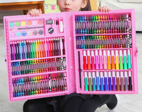 儿童水彩笔绘画套装 送画本礼盒画笔蜡笔幼儿...
