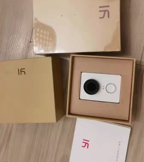 包邮小蚁运动相机 95新小蚁运动相机，主机...