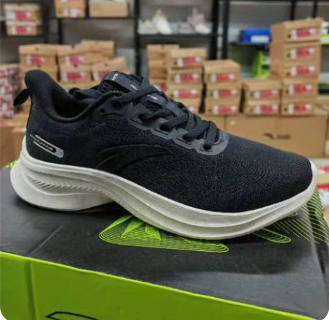 包邮安踏ANTA正品全新女跑鞋断码处理 3...