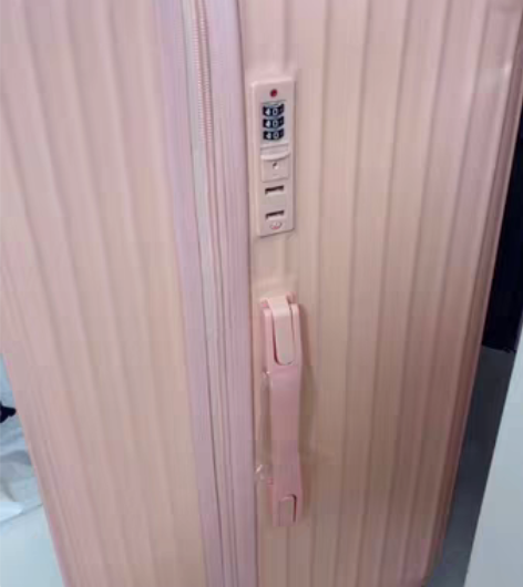 转卖马东强超大容量学生行李箱女超轻拉杆箱2...