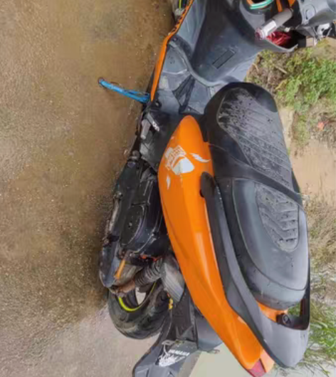 雅马哈踏板摩托车,买了五年了、入手价格八千...