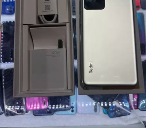 红米k50pro,8+128,银色,纯原无...